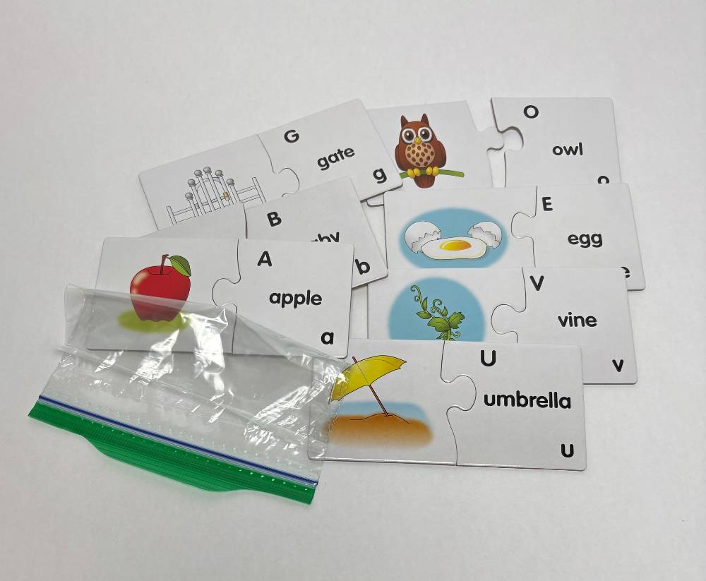 
2-Piece Puzzle Simple Words - excellent condition
